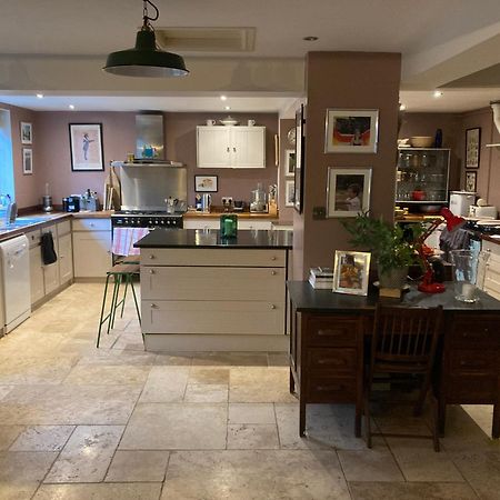 Entire Home, Child Okeford, Dorset - Sleeps 10 Blandford Forum Exterior foto