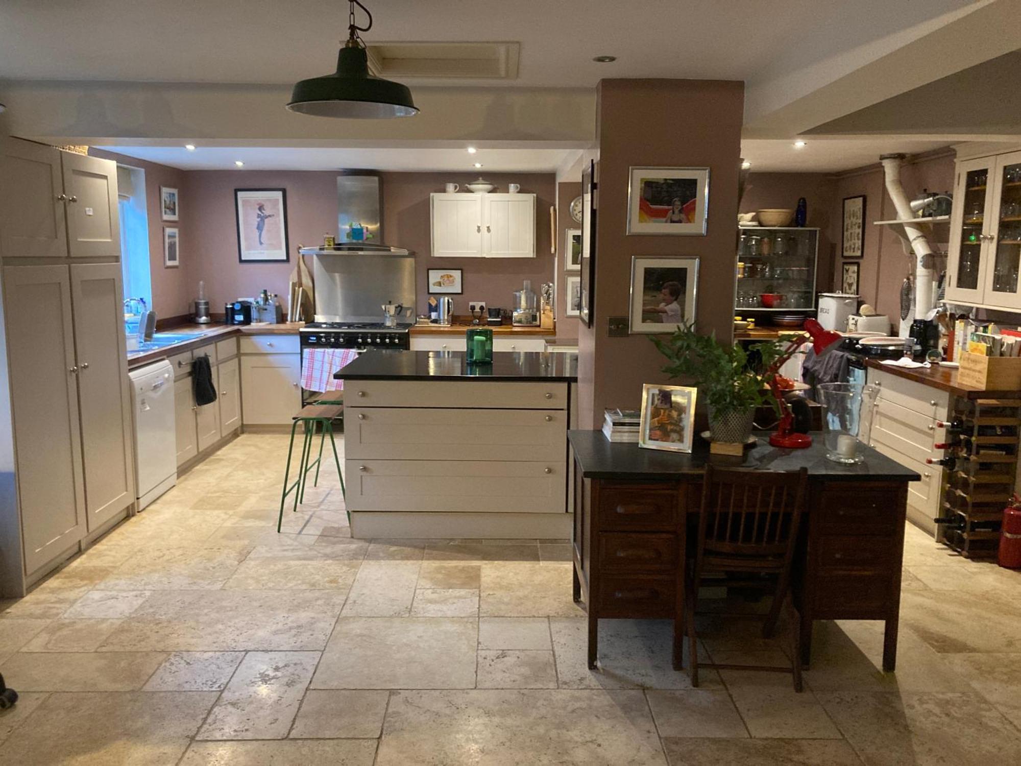 Entire Home, Child Okeford, Dorset - Sleeps 10 Blandford Forum Exterior foto